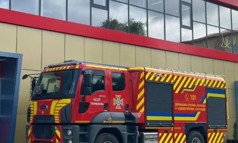 Шестеро спільників привласнили 1,8 млн на ремонті ДСНС: справу передали до суду