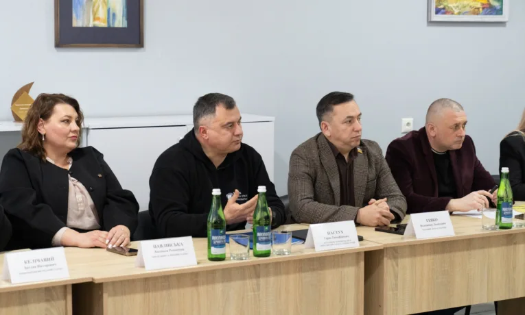 Енергетика, медицина й освіта: у Заводській та Борщівській громадах обговорили розвиток району