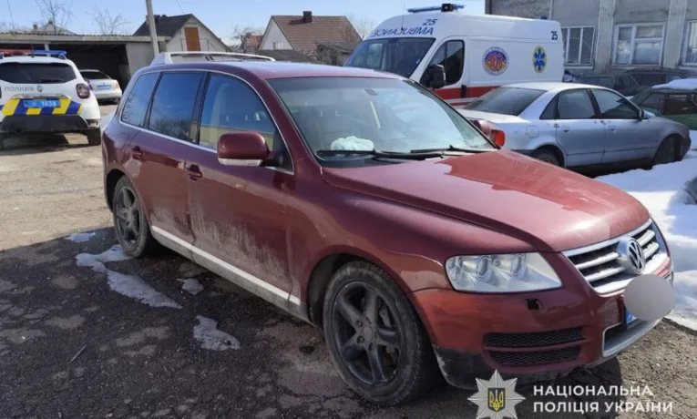 На Тернопільщині арештований Volkswagen Touareg передали на потреби ЗСУ