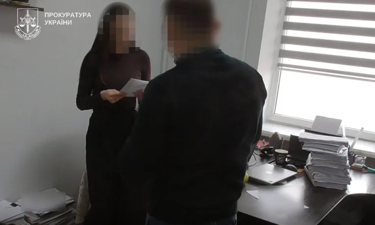 Судитимуть директорку КП через зловживання із орендою у Тернополі на Київській: втрата 869 тисяч грн