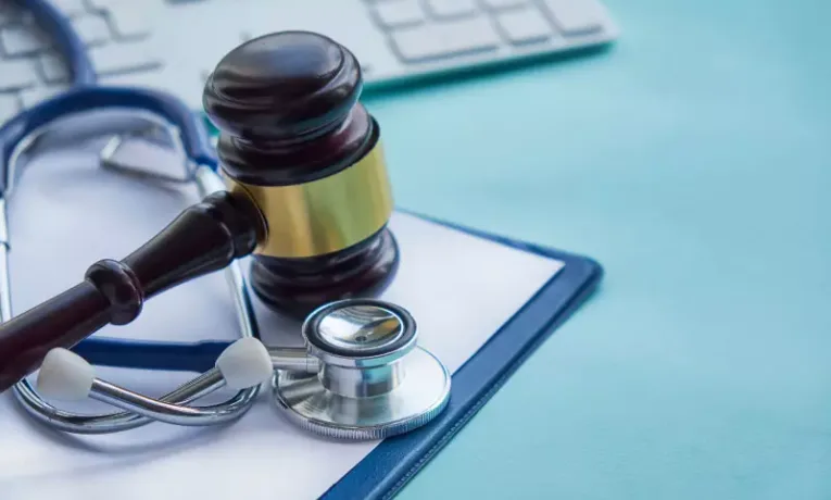 відмова в обстеженні