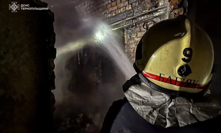 літній чоловік