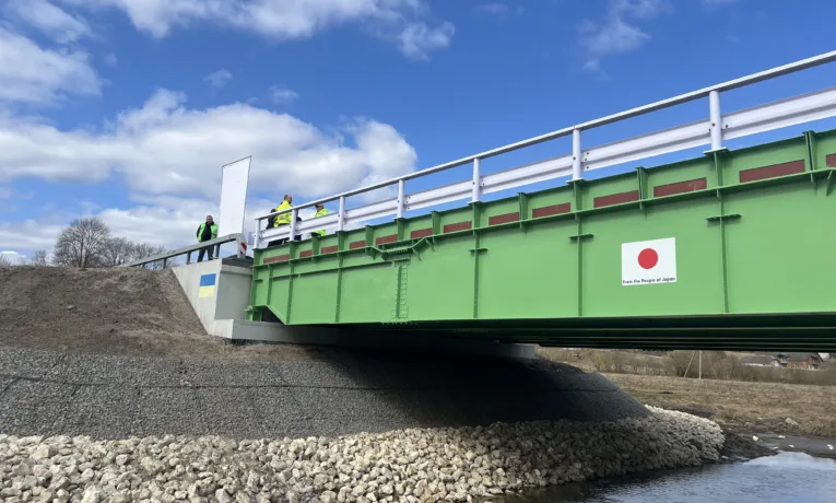 Міст у Чернихівцях