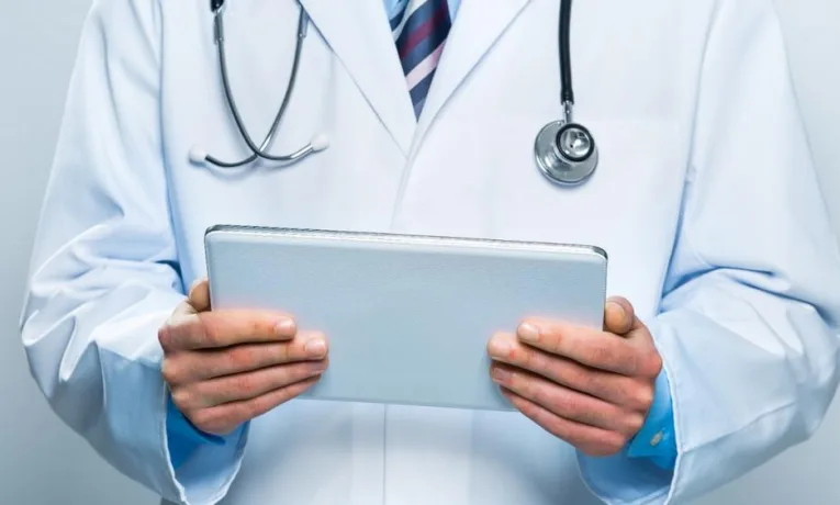 Медик з Тернополя отримав штраф 246 тис. грн за видачу фальшивої довідки про інвалідність