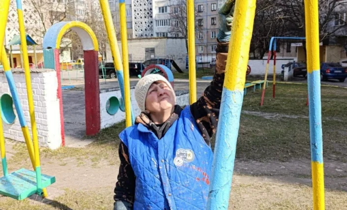 400 прибраних дворів