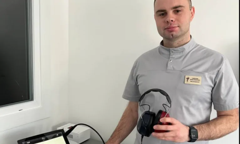 У Тернополі в міській лікарні №2 розпочав прийом лікар-сурдолог