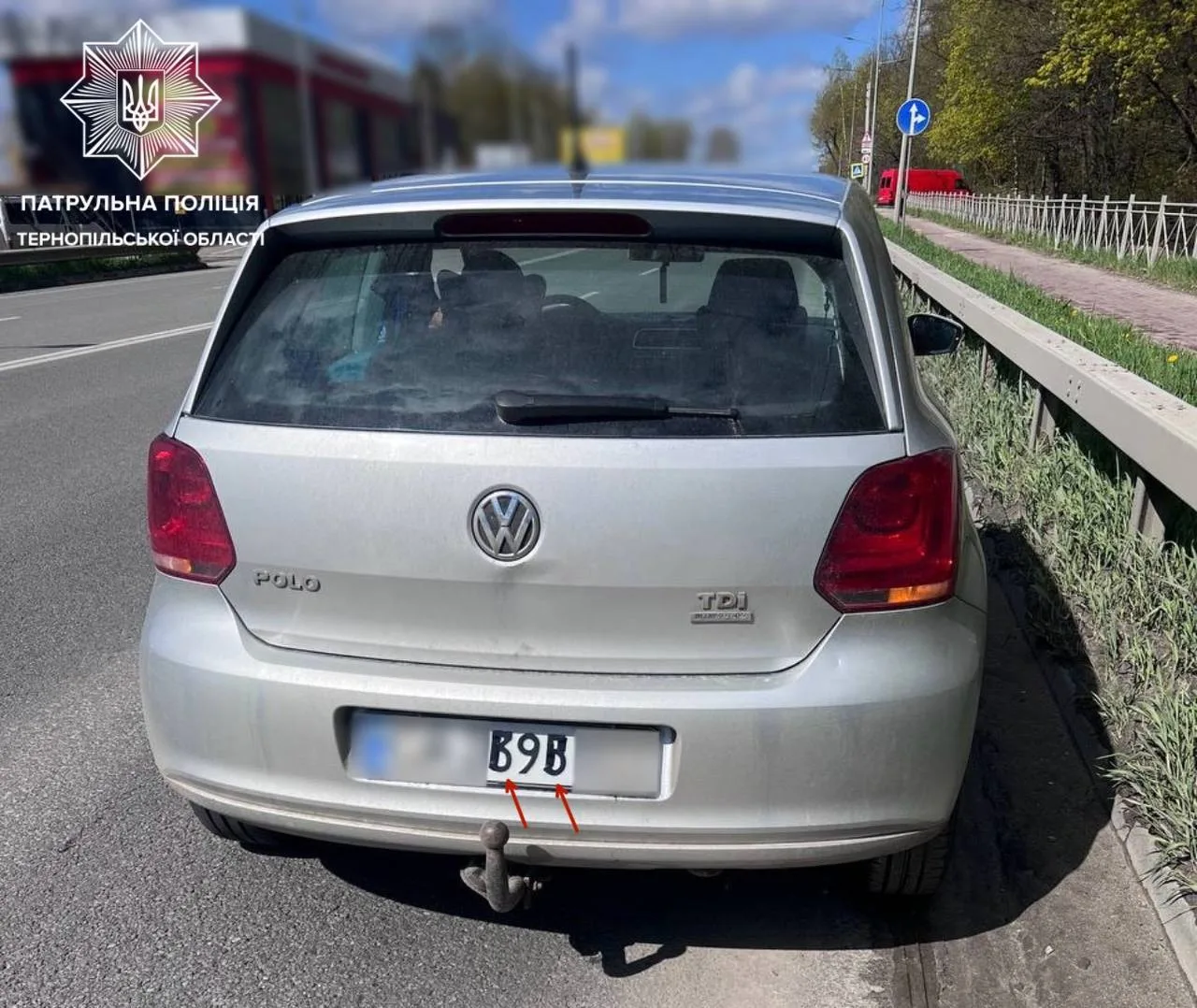 У Тернополі зупинили авто з номерним знаком, який підмалювали маркером