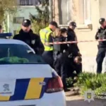 У Тернополі чоловік налякав перехожих: розгулював із муляжем автомата