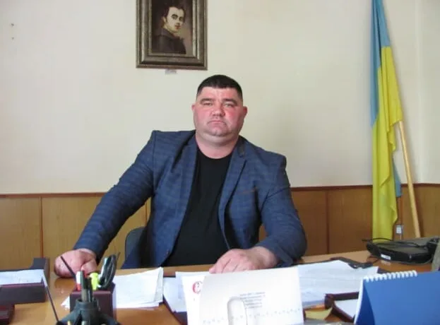 Мільйонні заощадження та курортна земля: декларація Любомира Ковча