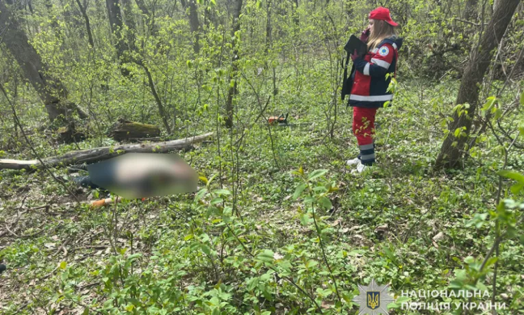У лісі біля Тернополя загинув 28-річний чоловік: подробиці трагедії