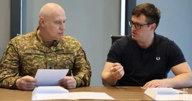 виробник протезів