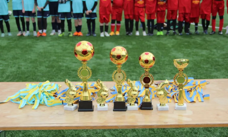 Ювілейні змагання у Чорткові: ДЮСШ відсвяткувала 60-річчя дитячим футбольним турніром