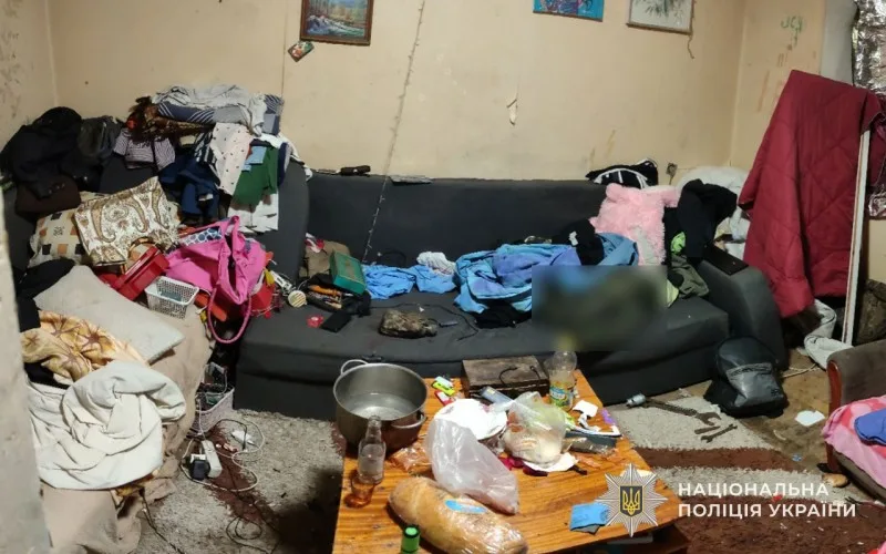 У Тернополі чоловік вдарив знайомого пляшкою його затримала поліція