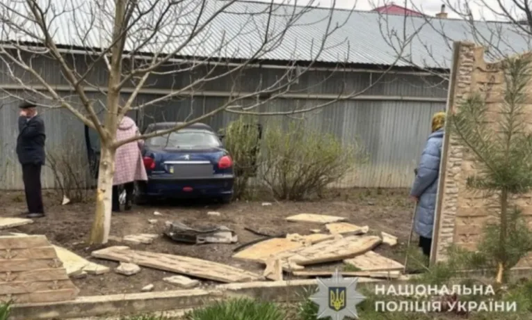 Аварія на Чортківщині: водію стало зле за кермом, він помер