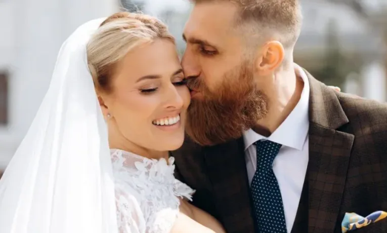 Весілля Павла Вишебаби вразило соцмережі: Тернопіль побачив справжній творчий підхід