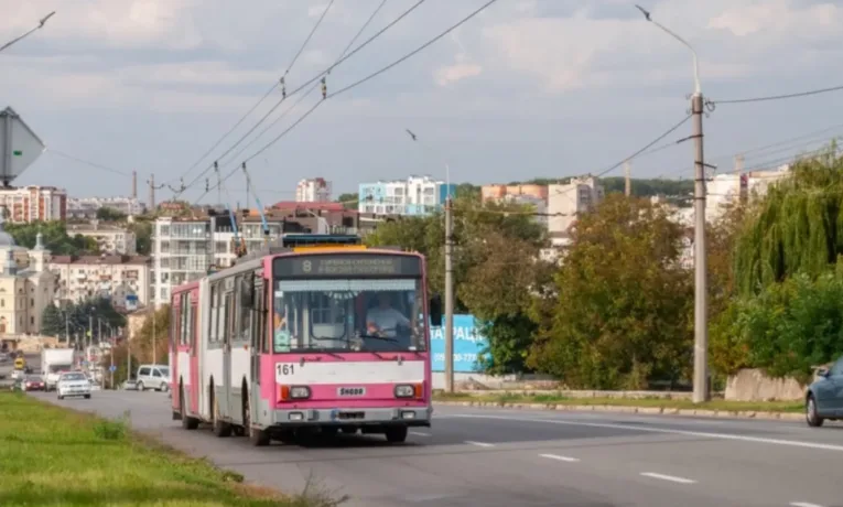 У Тернополі через ремонт дороги змінили маршрут тролейбуса №8