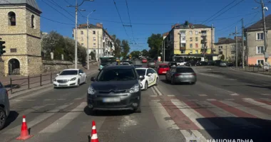 У Тернополі збили 15-річного хлопця на електросамокаті