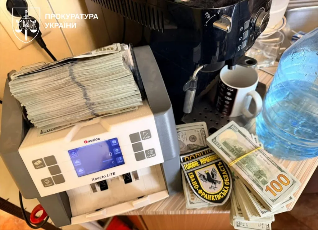 Першого заступника начальника поліції Тернопільщини взяли під варту у справі про «порноофіси»