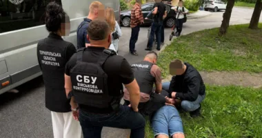 7000 доларів за «бронь»: тернополянин торгував відстрочками від мобілізації