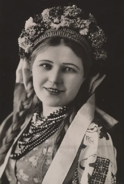 До Дня вишиванки: ретро-фото мешканців Заліщиків 1920–1930-х років