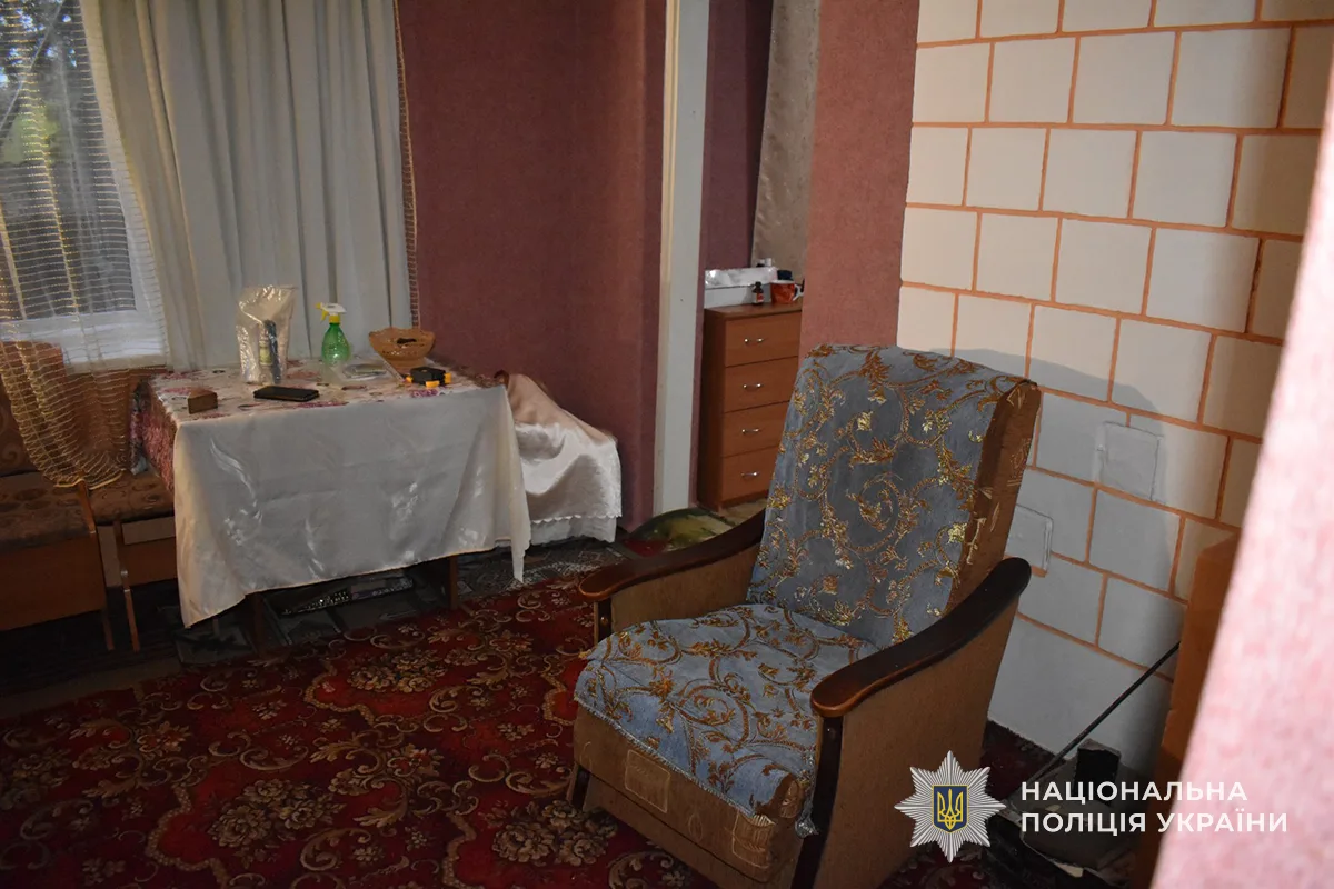 На Тернопільщині під час застілля чоловік вбив гостя ножем