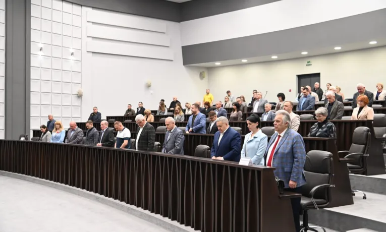 У Тернополі обговорили якість роботи екстреної допомоги та зарплати медиків