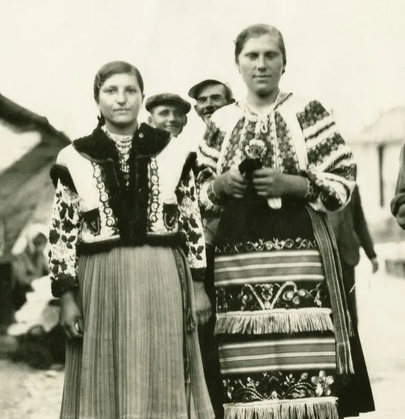 До Дня вишиванки: ретро-фото мешканців Заліщиків 1920–1930-х років