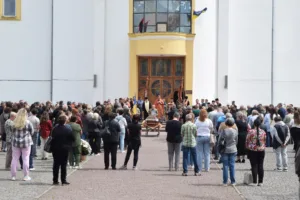 У Чорткові на колінах зустріли полеглого нацгвардійця Андрія Яцківа