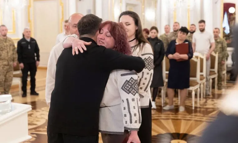 Вручення ордену «Золота Зірка»