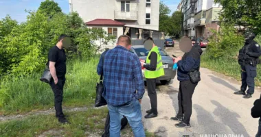 У Тернополі затримали іноземця з бойовими гранатами