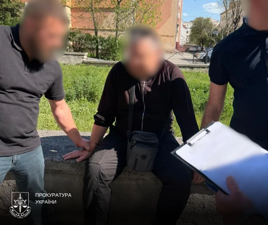 На Тернопільщині підполковника затримали на хабарі за переведення військового в тил