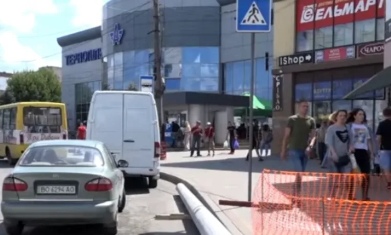 16 травня з 16:00 год. через ремонт на вул. Торговиці буде частково обмежено рух транспорту