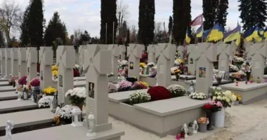 Верховний Суд дозволив трьом родинам у Тернополі встановити індивідуальні пам’ятники на Пантеоні Героїв