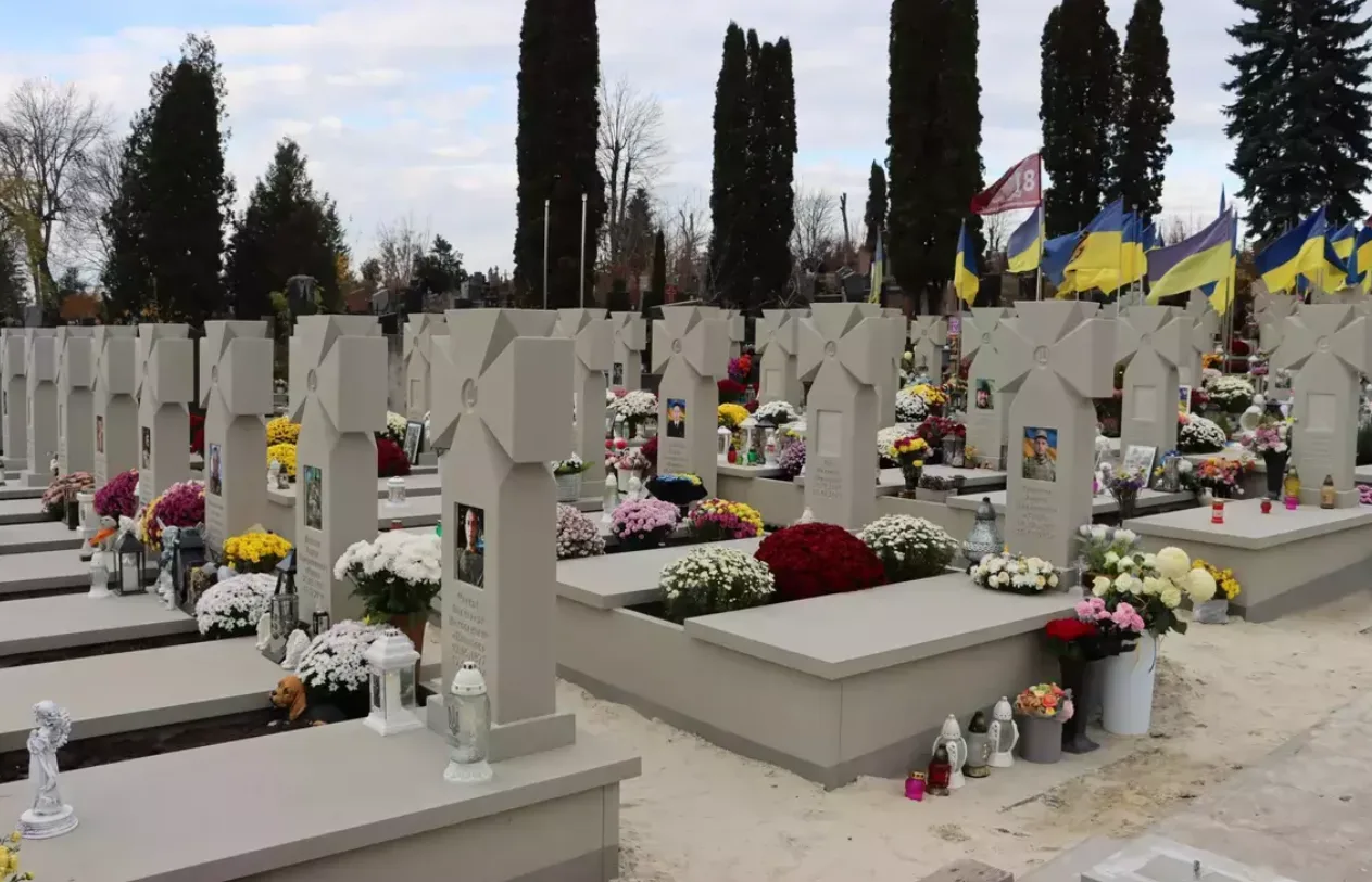 Верховний Суд дозволив трьом родинам у Тернополі встановити індивідуальні пам’ятники на Пантеоні Героїв