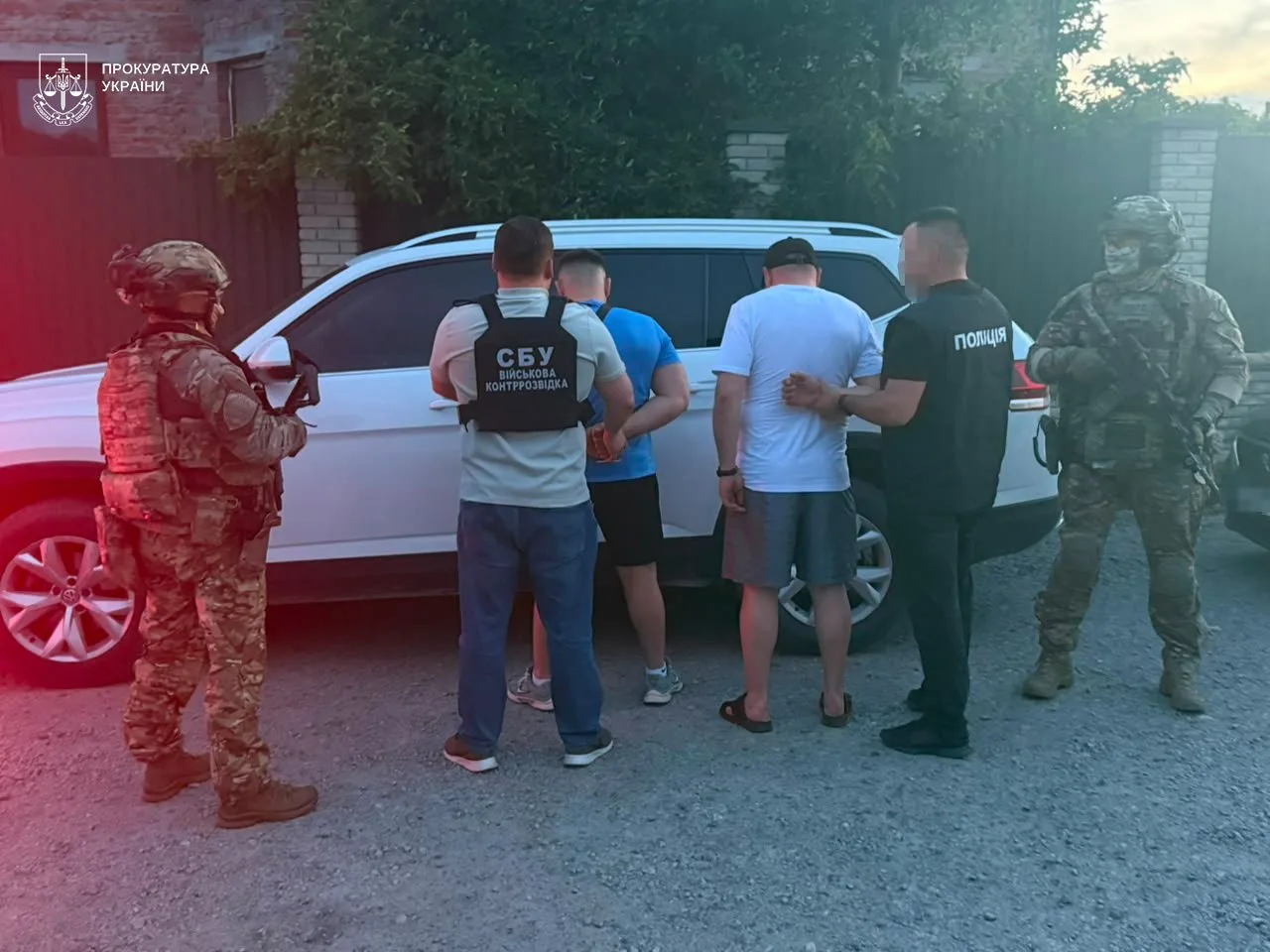 У Тернополі лікар-інтерн і спільники організували незаконний виїзд чоловіків через підроблені документи