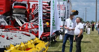 На Тернопільщині стартував ювілейний аграрний форум «Нове Зернятко-2026»