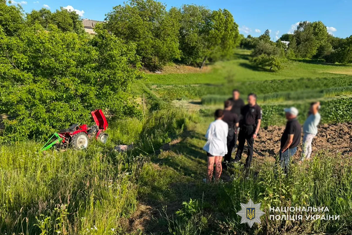 Смертельна аварія на Тернопільщині: водій трактора загинув на місці