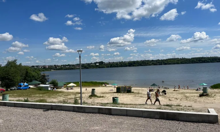 Дальній пляж