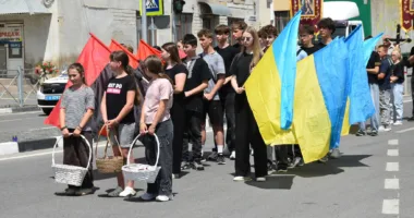 У Теребовлі попрощались з військовослужбовцем Богданом Сененьким