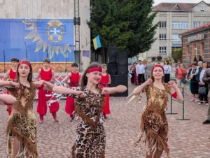 У Підволочиську відбувся благодійний фестиваль Зеленого борщу &laquo;Ми єдині&raquo;