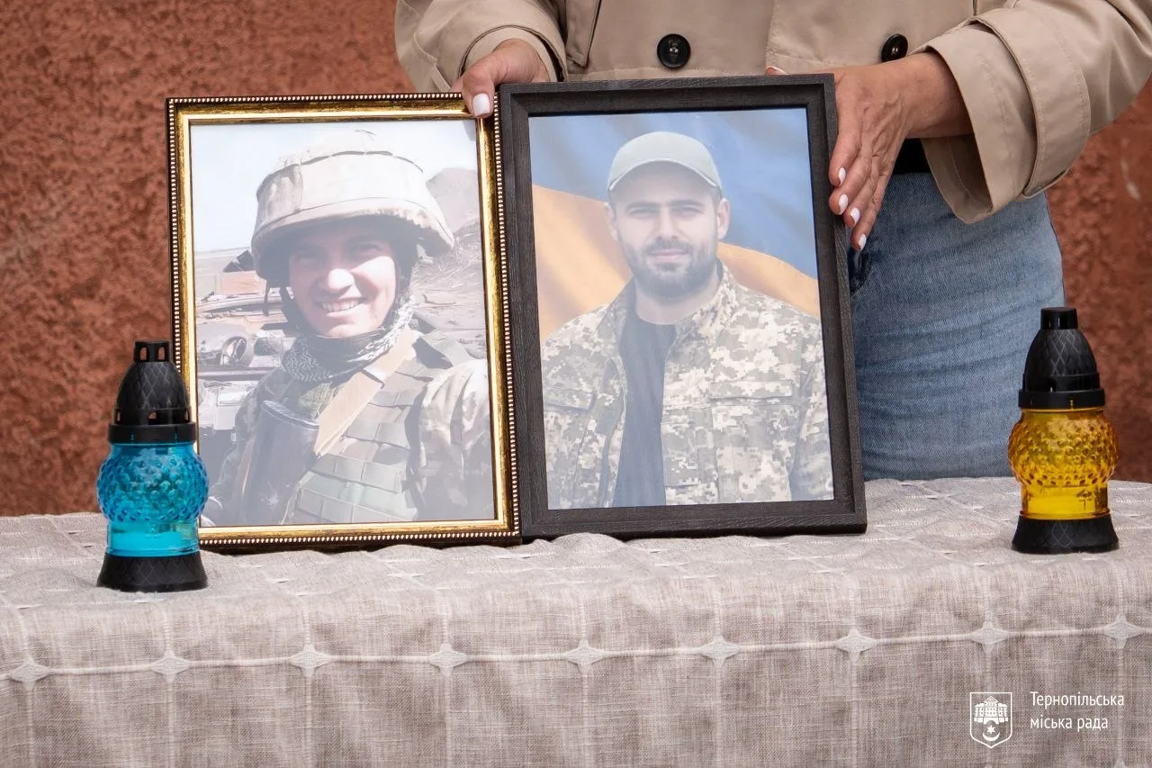 У Тернополі дружини полеглих воїнів висадили квітник пам&rsquo;яті