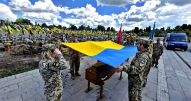 У Тернополі попрощалися з полеглим захисником України Андрієм Стоцьким