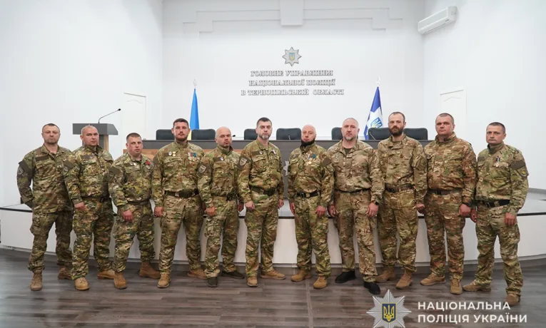 Два роки на передовій: у Тернополі відзначили бійців стрілецького підрозділу поліції