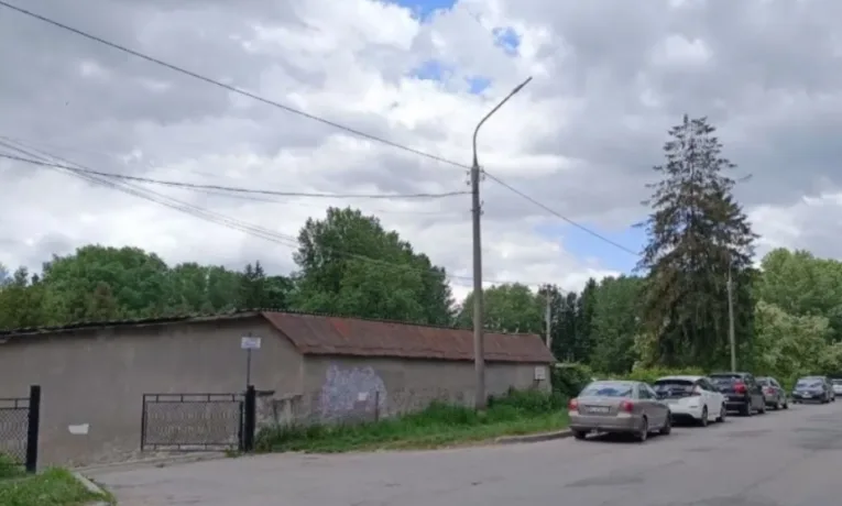 Біля парку Шевченка збудують паркінг
