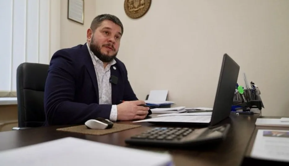 Олександр Криницький, був представником уповноваженого з прав людини в Тернопільській області з липня 2024 року.