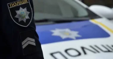 Бабуся привезла дворічного онука до Тернополя і залишила в під’їзді будинку