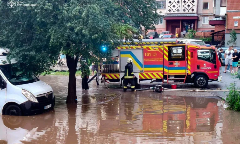 Злива та підтоплення у Тернополі