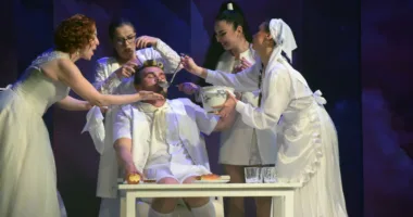 Бракований рай