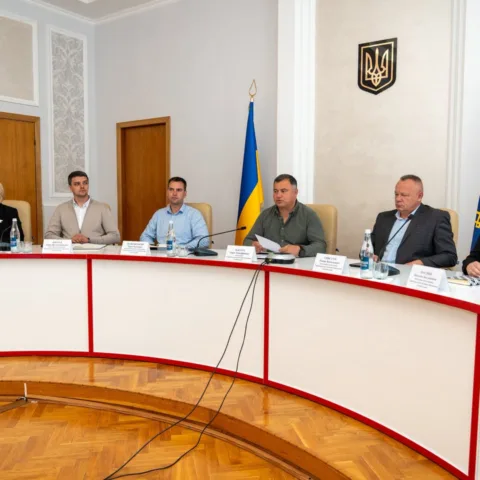 Кадрові зміни: нaчaльник Тернопільської ОВА предстaвив першого зaступникa тa зaступникa нaчaльникa