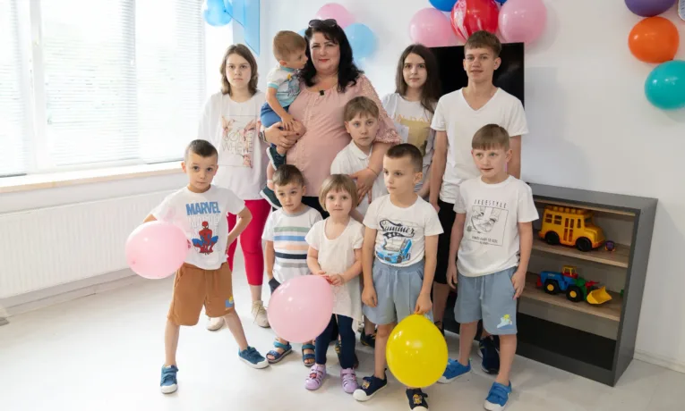 Озерна дитячий будинок